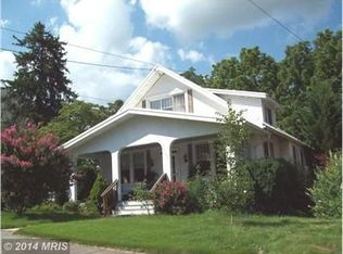 108 Academy St, Berryville, VA