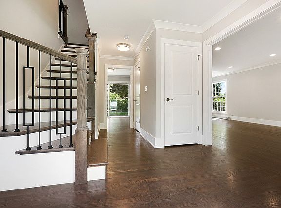 2nd image of 4069 Picardy Dr