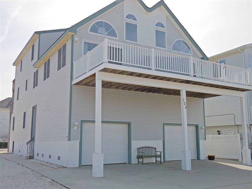 1st image of 102 45th St #W
