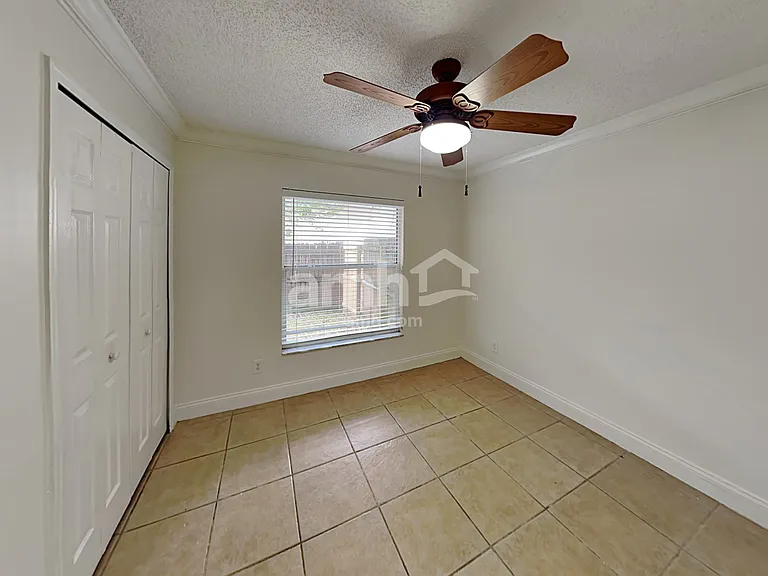 989 Little Creek Rd — Photo 18