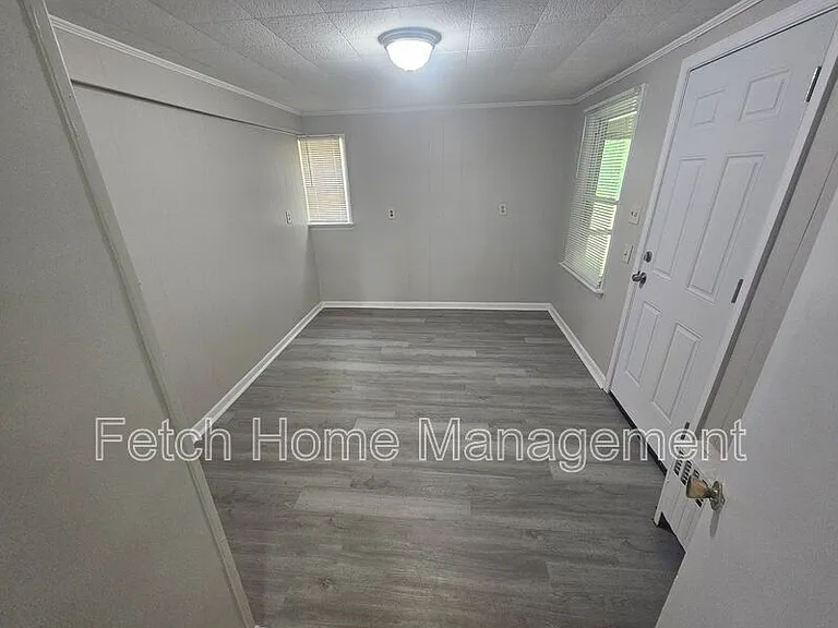 17 S Front St #17A — Photo 11