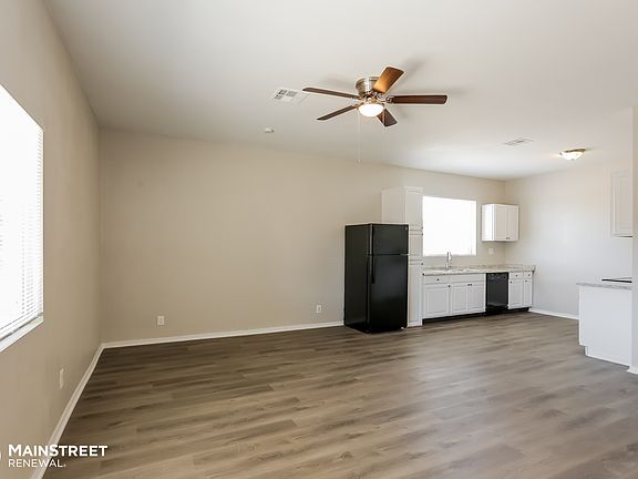 5th image of 1328 E Cinnabar Ave