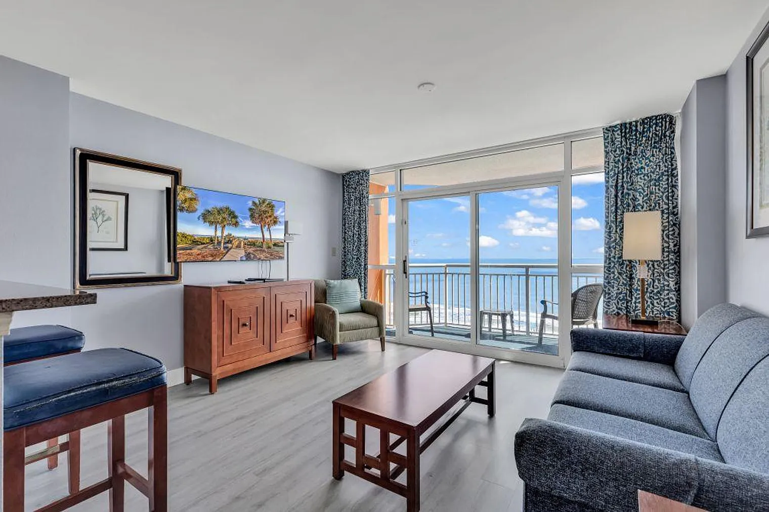 1 bed, 1.0 bath, 699 sqft, $2,340 — Photo 1