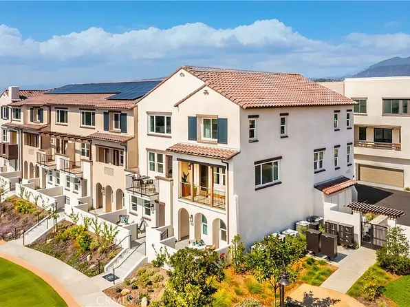 131 Evergreen Ln #22, Claremont, CA 91711