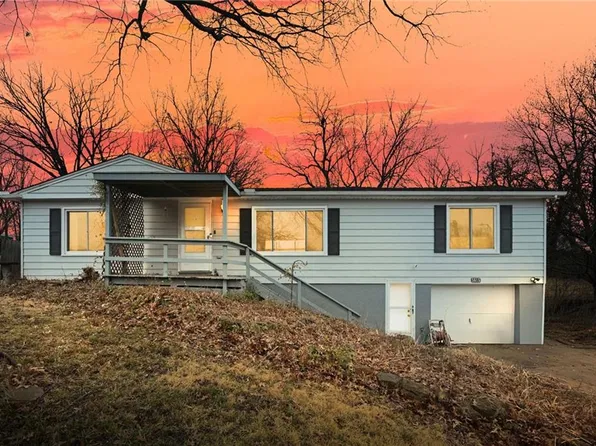 5615 NE Barnes Ave, Kansas City, MO 64119