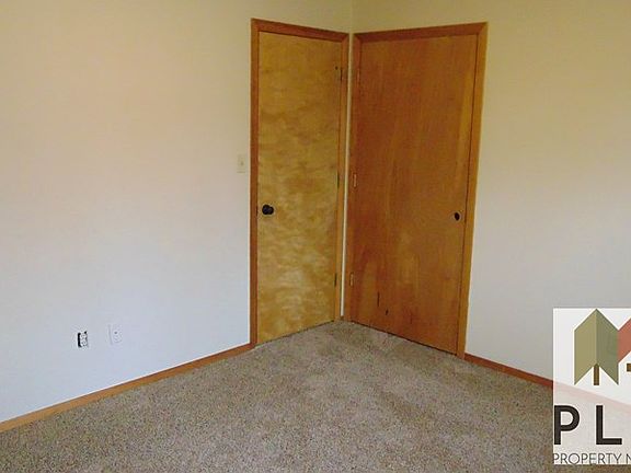 5th image of 324 Saint Marys Dr