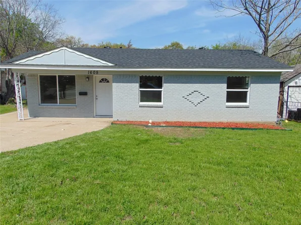 1605 Woodcrest Dr, Mesquite, TX 75149