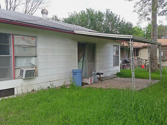 4th image of 7510 Westlyn Dr