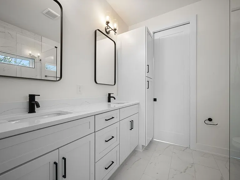 1510 Lawrence St — Photo 18