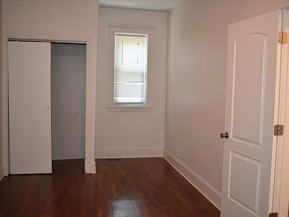 5th image of 7230 S Saint Lawrence Ave Floor 1