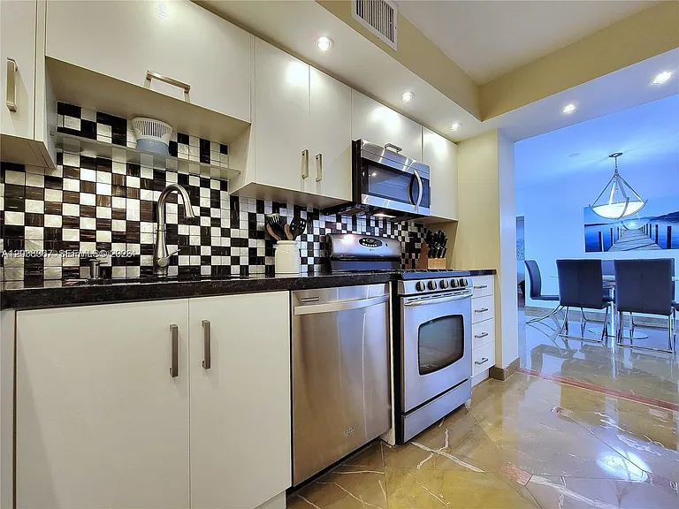 2030 S Ocean Dr #1718 — Photo 5