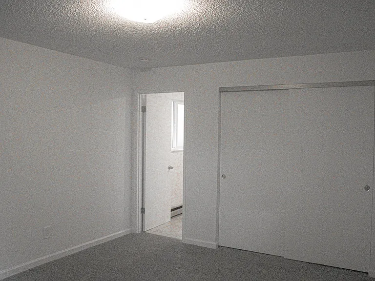 12315-12317 NE Fremont St — Photo 14