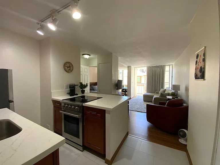 1535 Pensacola St #209 — Photo 2