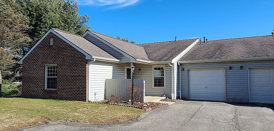 402 Brookstone Court 