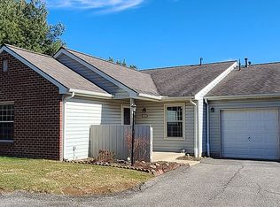 402 Brookstone Ct, Butler, PA 16001