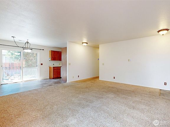 5th image of 514 School Avenue