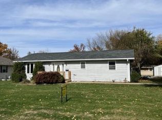 861 Church St, Hamilton, IL 62341