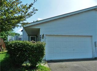 4865 Helena Rd N, Oakdale, MN 55128