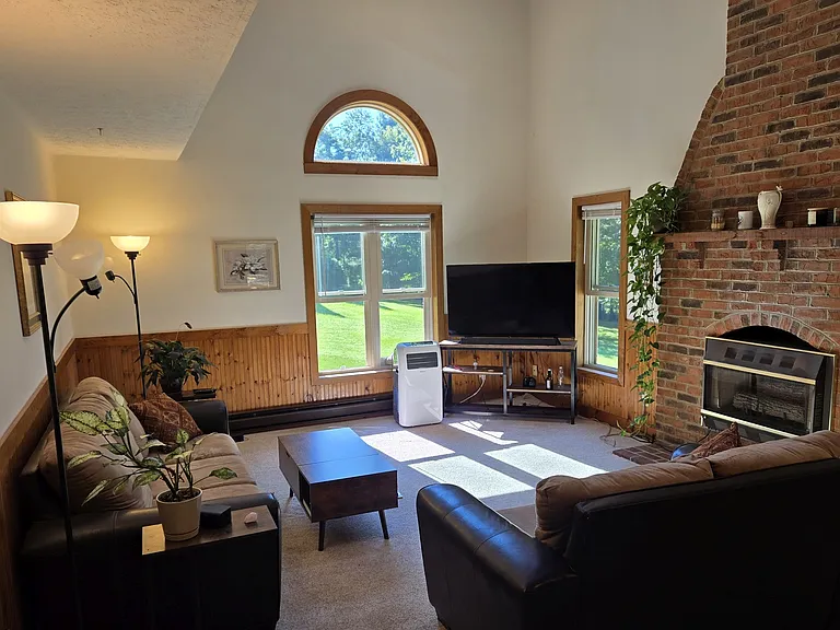 288 Deerfield Estates Rd — Photo 5