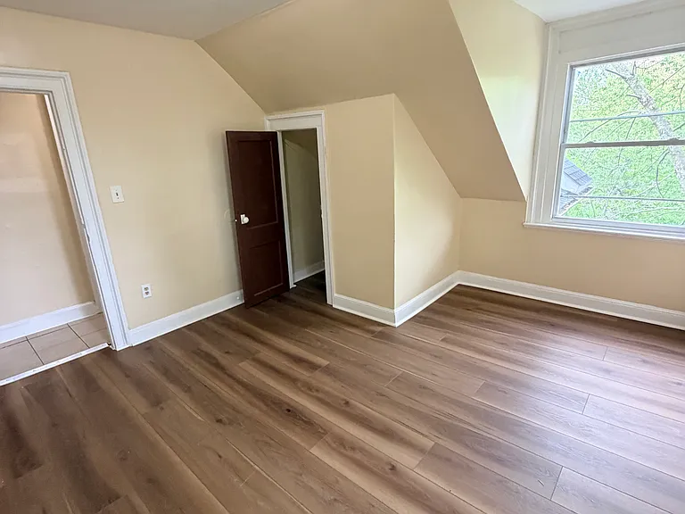111 Bristol St #3L — Photo 12