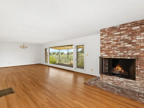 4552 Lucille Dr, San Diego, CA 92115