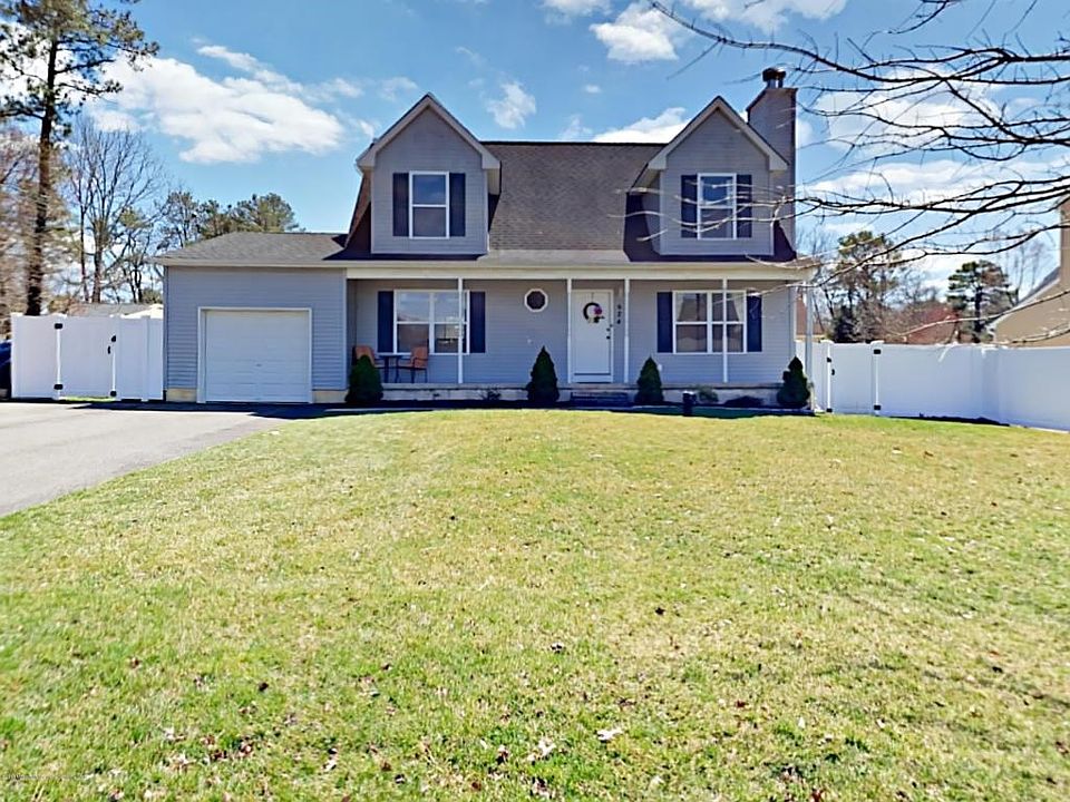 HOME @ 624 6TH AVENUE