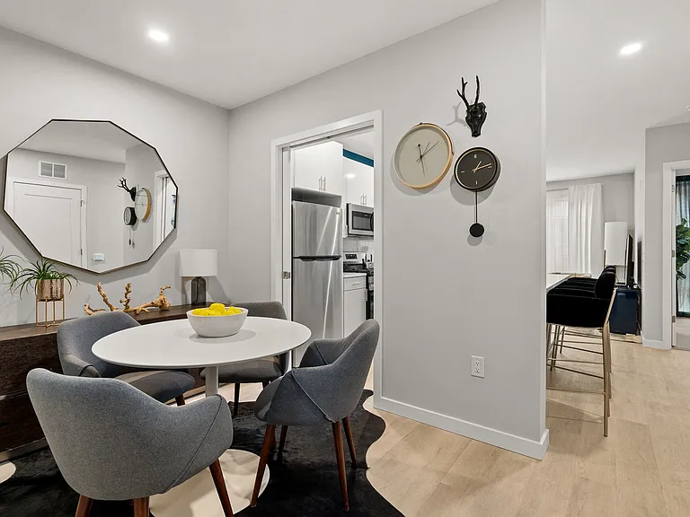 Model Unit - Dining Area & Kitchen