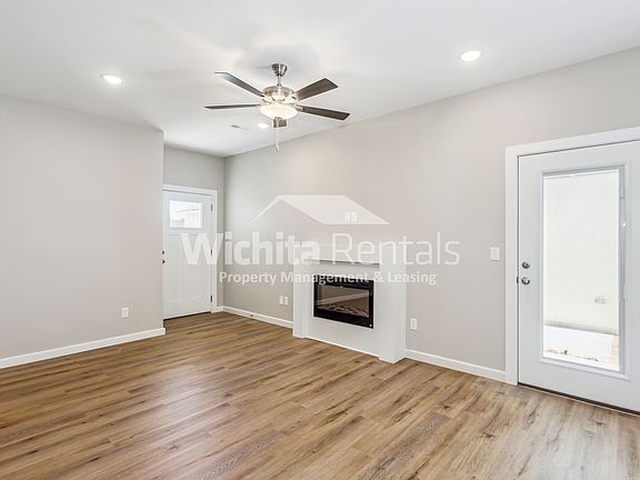 3rd image of 5030-5032 S Sycamore Ave #6417cea7b