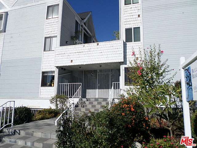 1st image of 1121 E Wilson Ave Unit 16