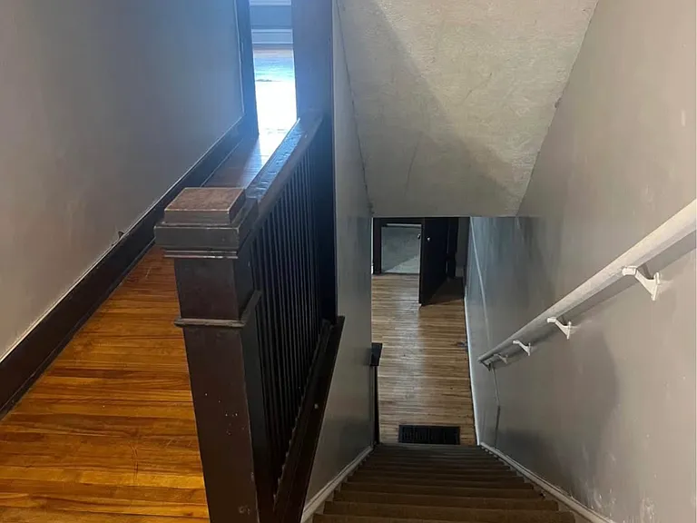 49 Hastings St NE — Photo 24