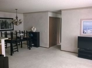 13455 Zenith Ln, Eden Prairie, MN 55346