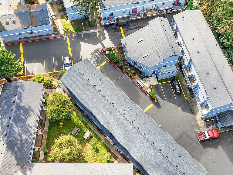 Terra Tempo Condominiums — Photo 5