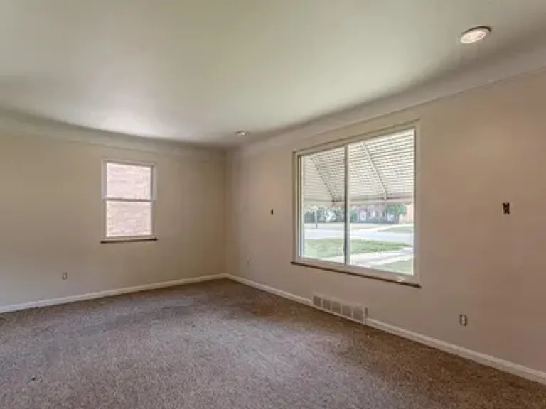 Living room 3