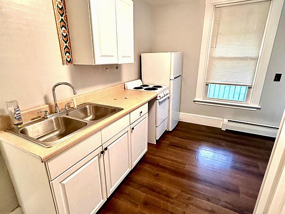5th image of 646 Main Rd N #11376755