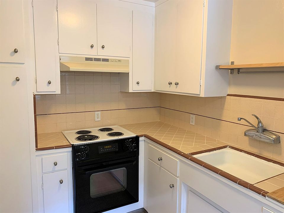 1st image of 554 S 5th St #13