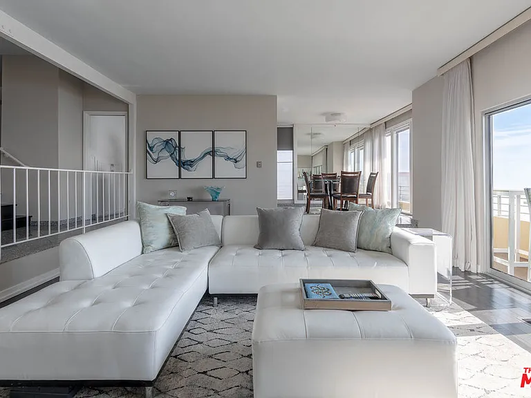 18065 Coastline Dr #4 — Photo 2