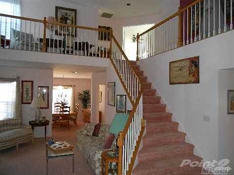 3rd image of 432 Birchwood Park Dr