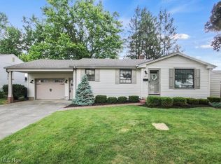 465 W Omar St, Struthers, OH 44471