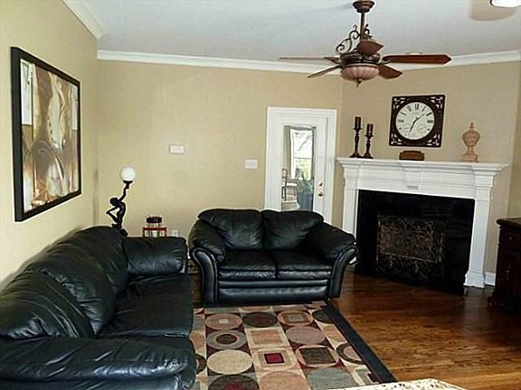 4th image of 7636 Brownley Pl