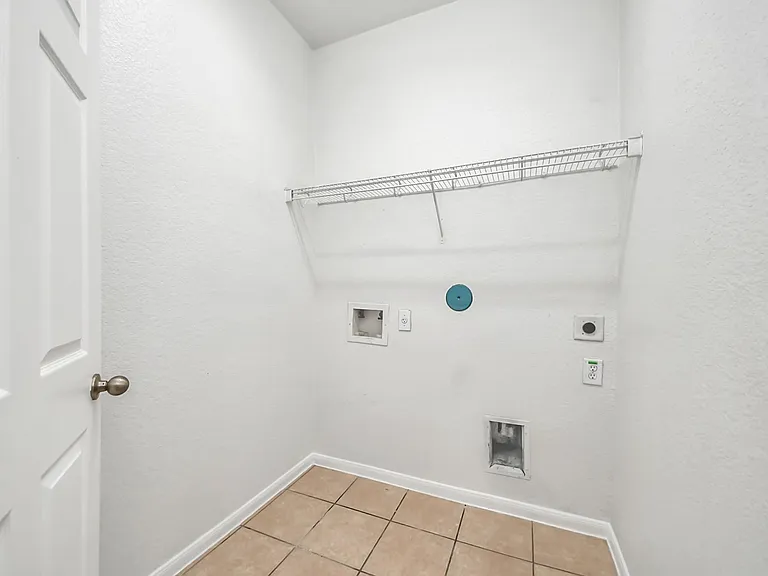 2412 Appian Way — Photo 34
