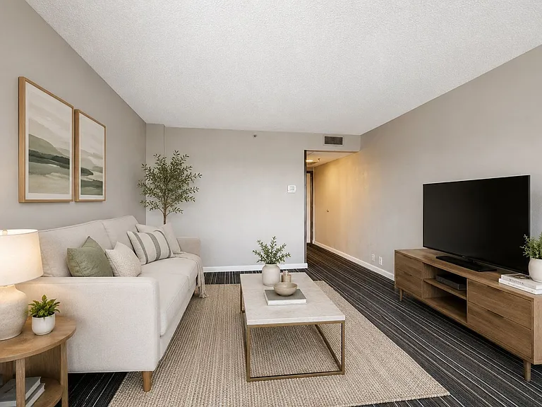 TEAK Apartments — Photo 2