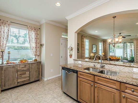 4th image of 12815 Whittington Ct