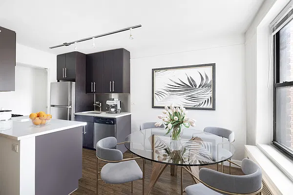 Sold by Compass | media 4