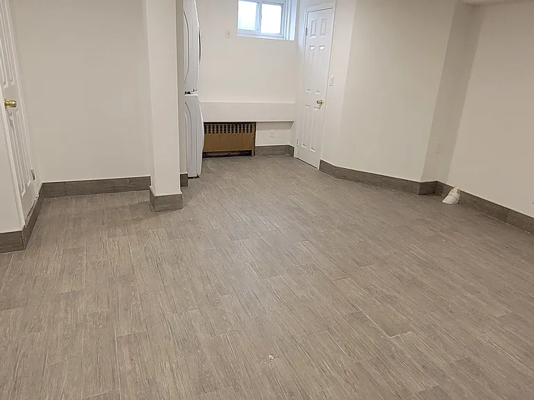 28-39 49th St #1A — Photo 17