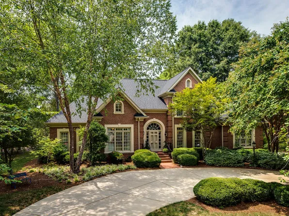 5202 Carmel Club Dr, Charlotte, NC 28226