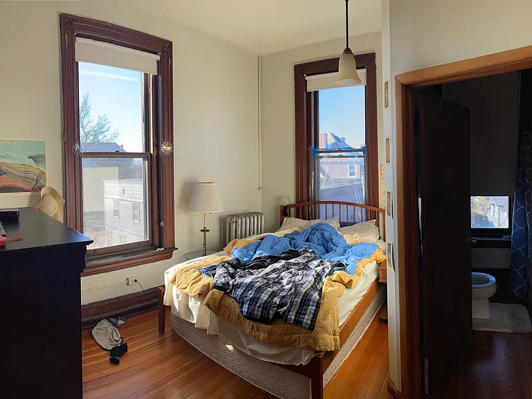 182 Pearl St #16 — Photo 5