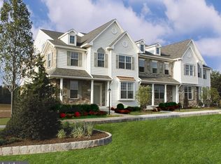 2105 Mulberry Ct, Perkasie, PA 18944
