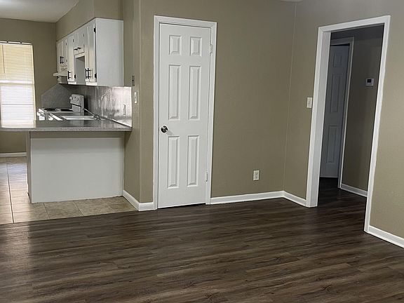4th image of 1902 Wildwood St APT B