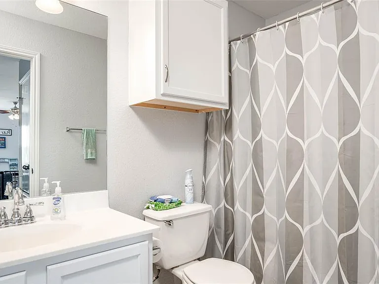 12221 Buzz Schneider Ln — Photo 27