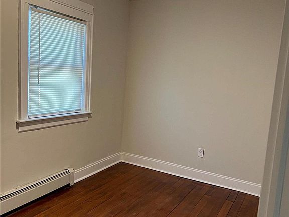 4th image of 605 Meacham Ave Floor 1
